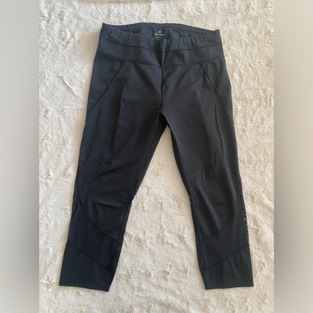 Athleta cropped Black Leggings